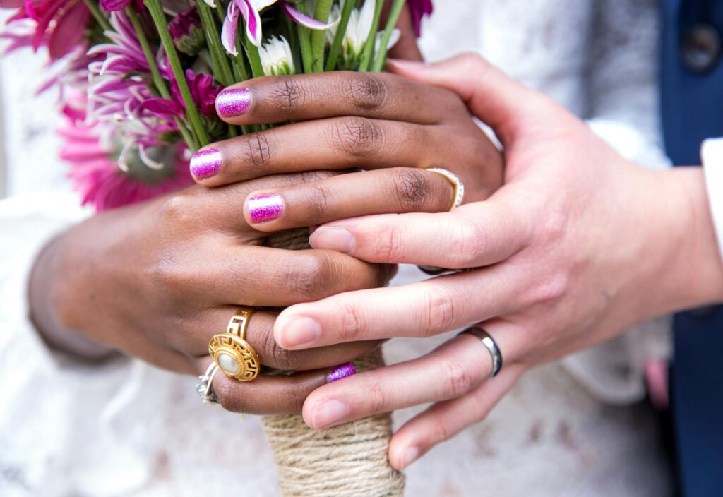 Những Lỗi Thường Gặp Khi Cố Pha Trộn Truyền Thống Với Hiện Đại Trong Cưới Hỏi