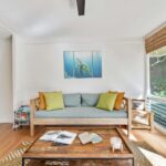 Phong Thủy Toàn Tập: Bí Quyết Vàng Cho Nhà Ở & Âm Phần Hưng Thịnh